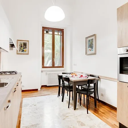 Guesthost - Casa Cinzia Lungomare Exclusive Flat 公寓 *