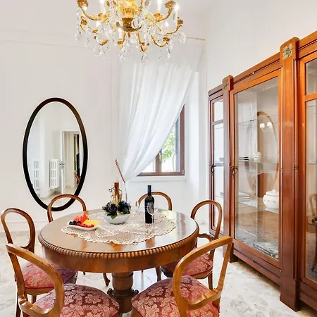 Guesthost - Casa Cinzia Lungomare Exclusive Flat Apartmán