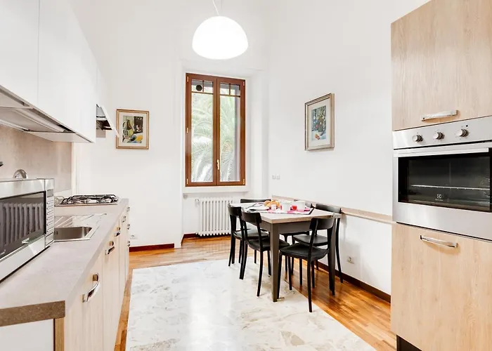 Guesthost - Casa Cinzia Lungomare Exclusive Flat Apartament *