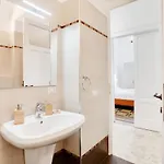 Guesthost - Casa Cinzia Lungomare Exclusive Flat Apartmán Bari