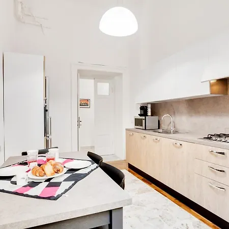 Guesthost - Casa Cinzia Lungomare Exclusive Flat Апартаменты